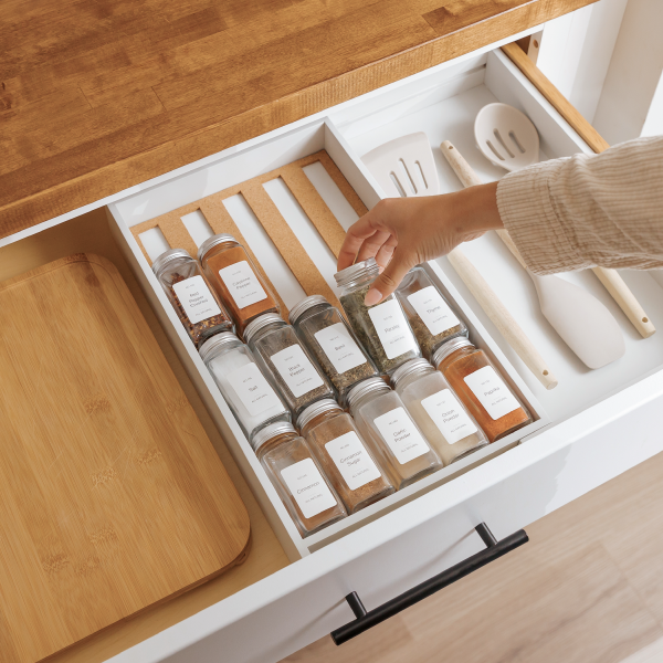 Bamboo Spice Drawer Organizer Whit Finish (Expands 10.5 to 18.5 in) - Image 7